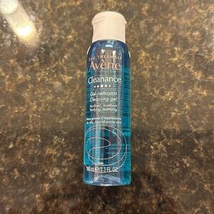 Avene Cleansing Gel 3.3 fl Oz New Never Used